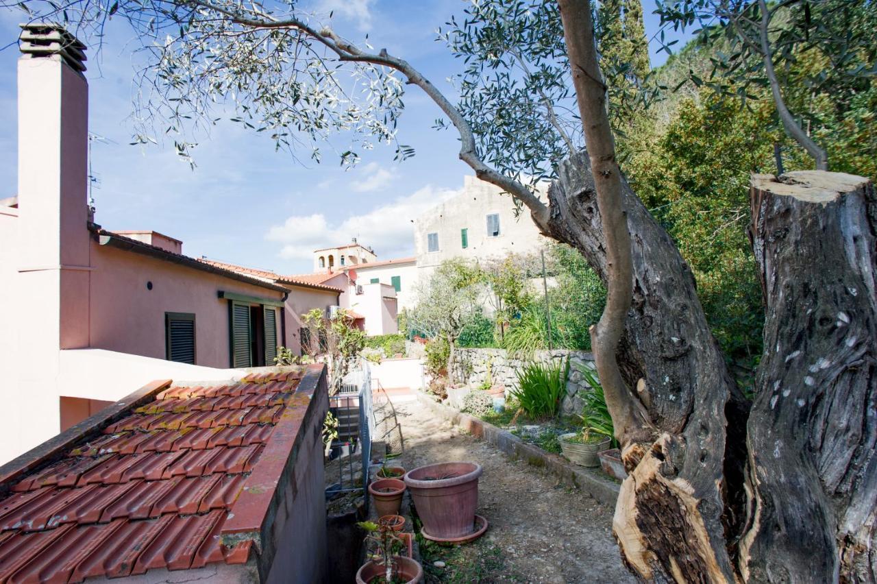 Casa Carlotta - Goelba Apartment Marina di Campo Exterior photo